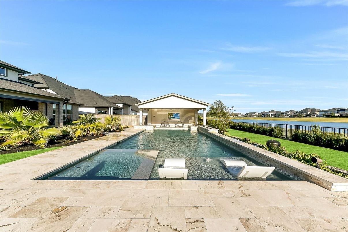 Exterior, Pool, Water