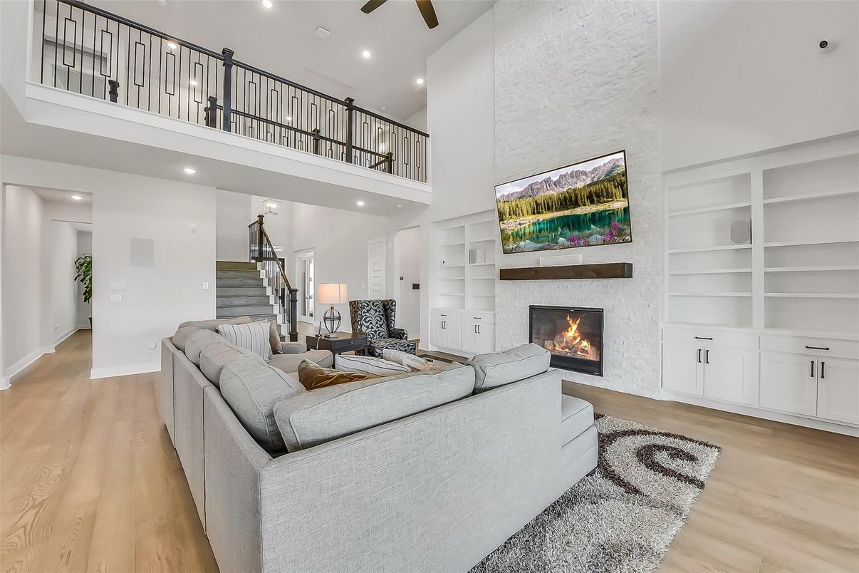 Fireplace, Interior, Living room, Recessed Lighting, Wood Texture Flooring