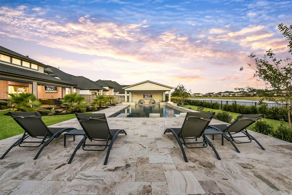 Exterior, Pool, Water