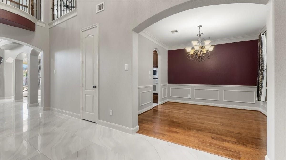 Chandelier, Interior, Wood Texture Flooring