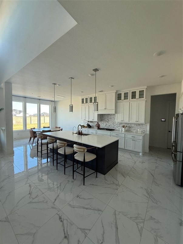 Dining room, Interior, Kitchen, Marble, Pendant Lights, Recessed Lighting