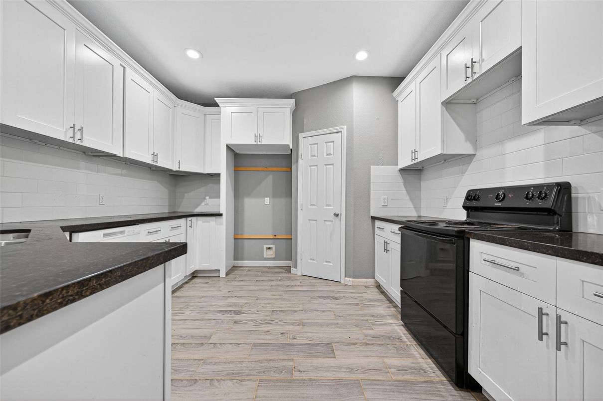 Interior, Kitchen, Recessed Lighting, Wood Texture Flooring