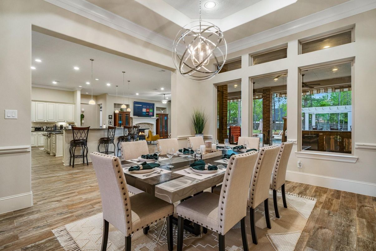 Chandelier, Dining room, Interior, Kitchen, Pendant Lights, Recessed Lighting, Wood Texture Flooring