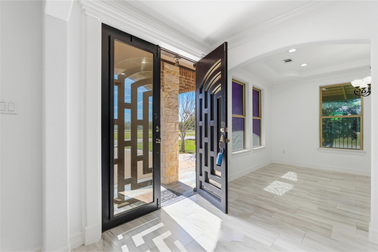 Elevator, Empty room, Interior, Recessed Lighting, Wood Texture Flooring