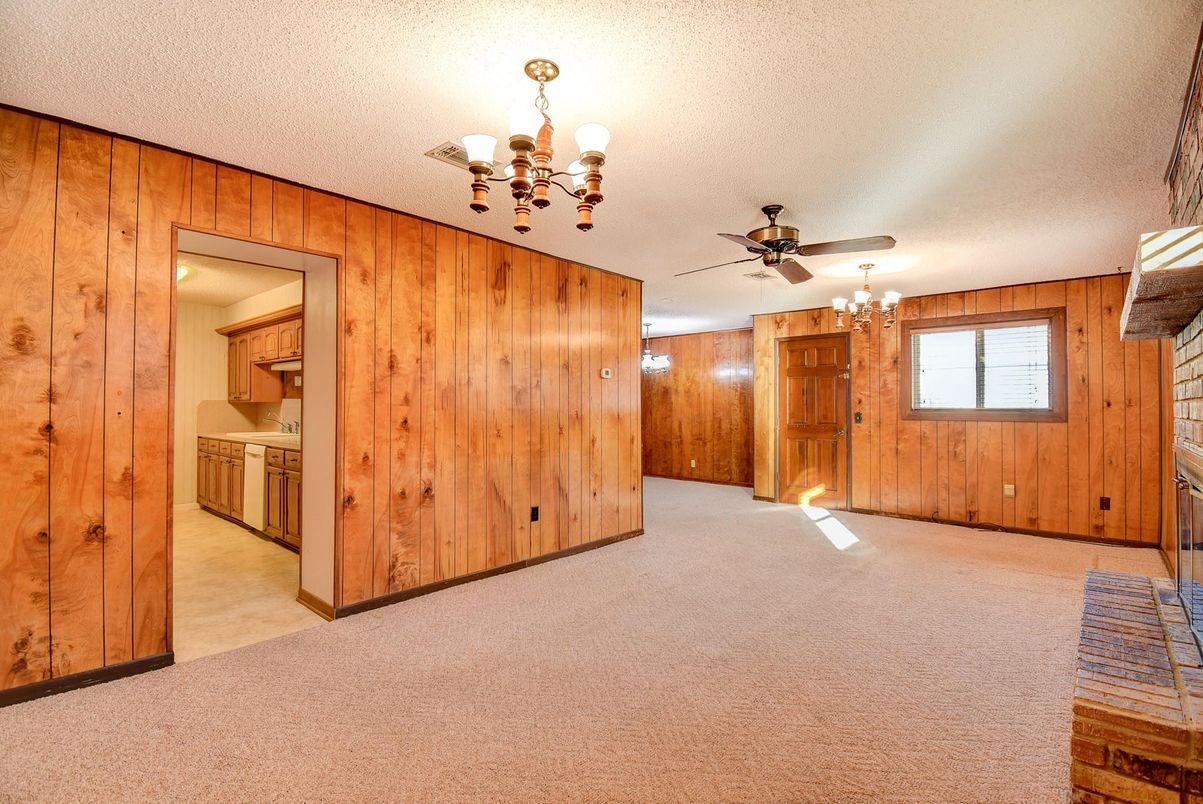 Chandelier, Empty room, Interior, Wooden Walls