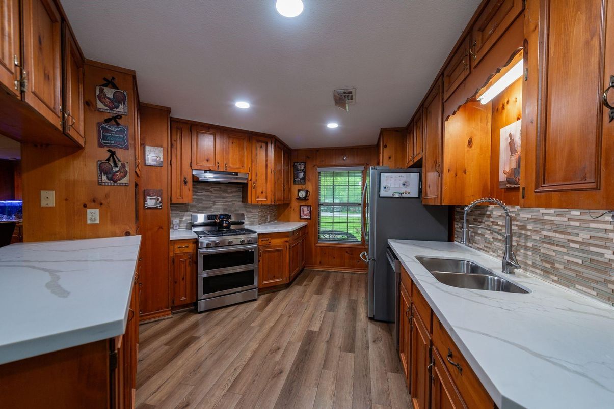 Interior, Kitchen, Recessed Lighting, Wood Texture Flooring