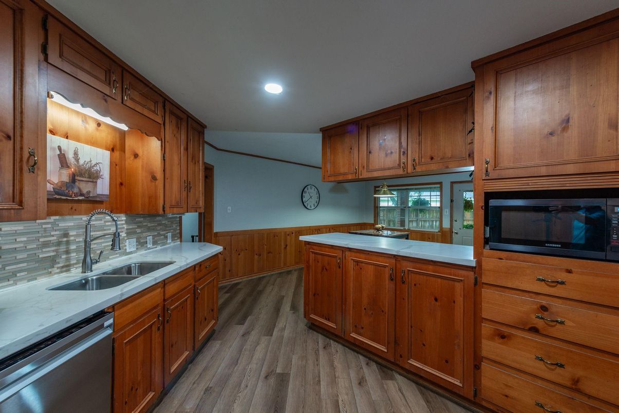 Interior, Kitchen, Recessed Lighting, Wood Texture Flooring