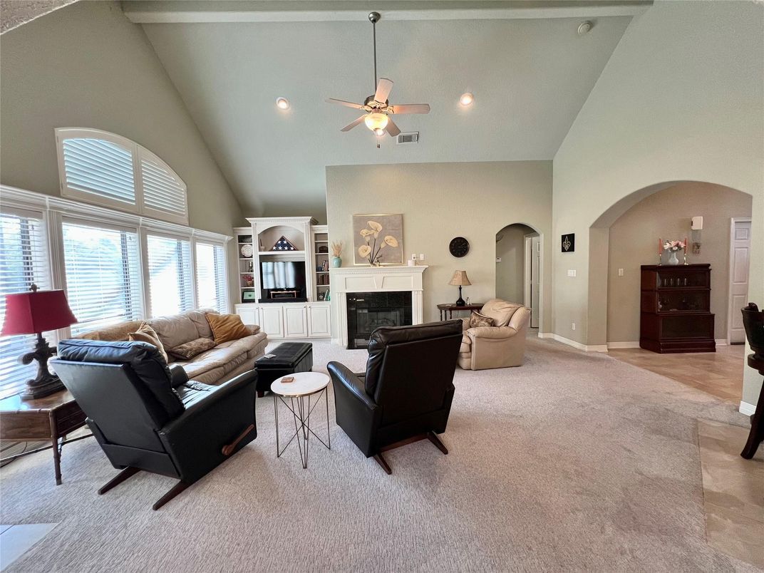 Fireplace, Interior, Living room, Recessed Lighting