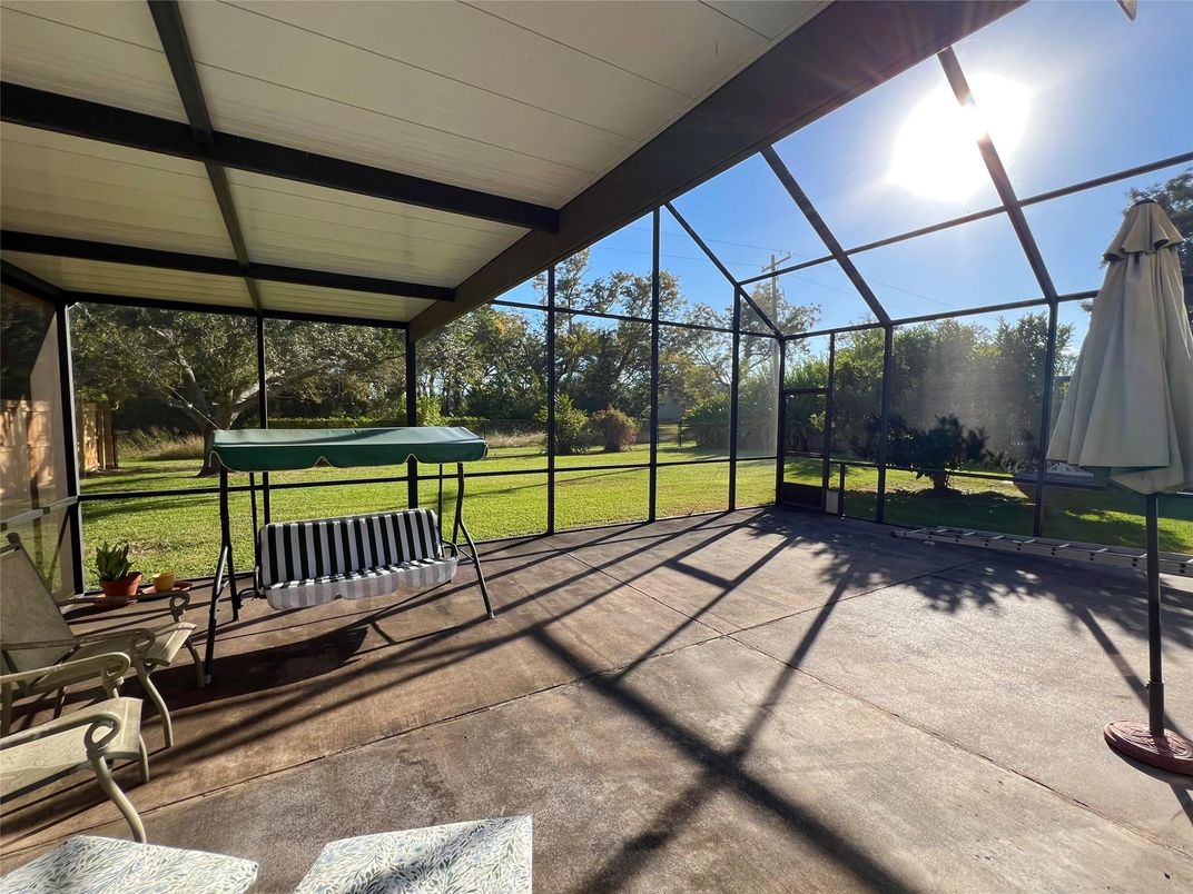 Glass Ceilings, Hot Tub, Interior, Sun Room