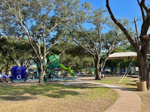 Backyard, Exterior, Playground