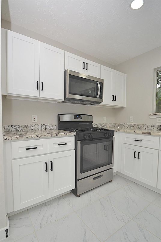 Interior, Kitchen, Marble, Recessed Lighting