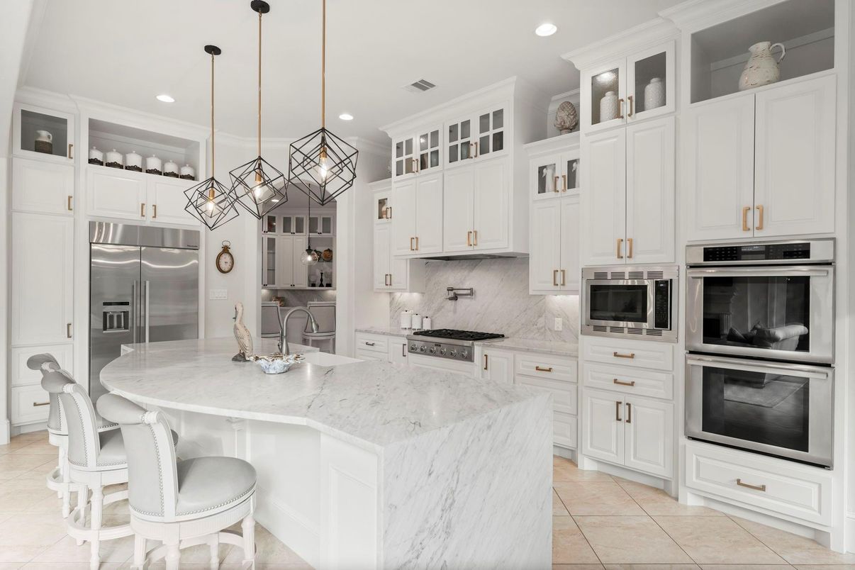 Interior, Kitchen, Pendant Lights, Recessed Lighting, Stainless Steel Appliances