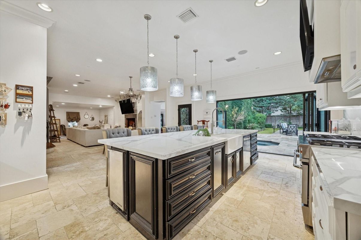 Fireplace, Interior, Kitchen, Living room, Pendant Lights, Recessed Lighting, Stainless Steel Appliances