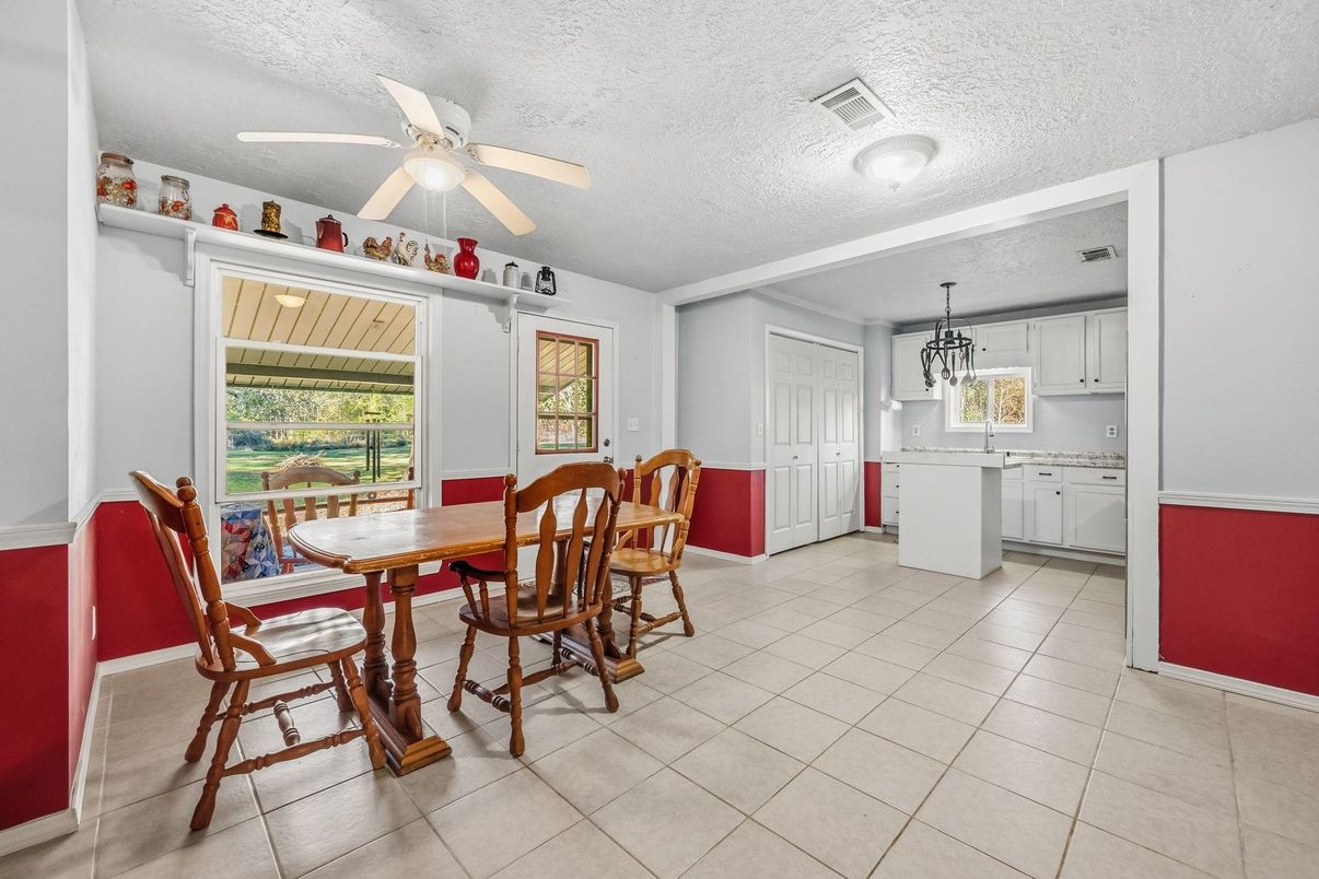 Dining room, Interior, Kitchen, Pendant Lights