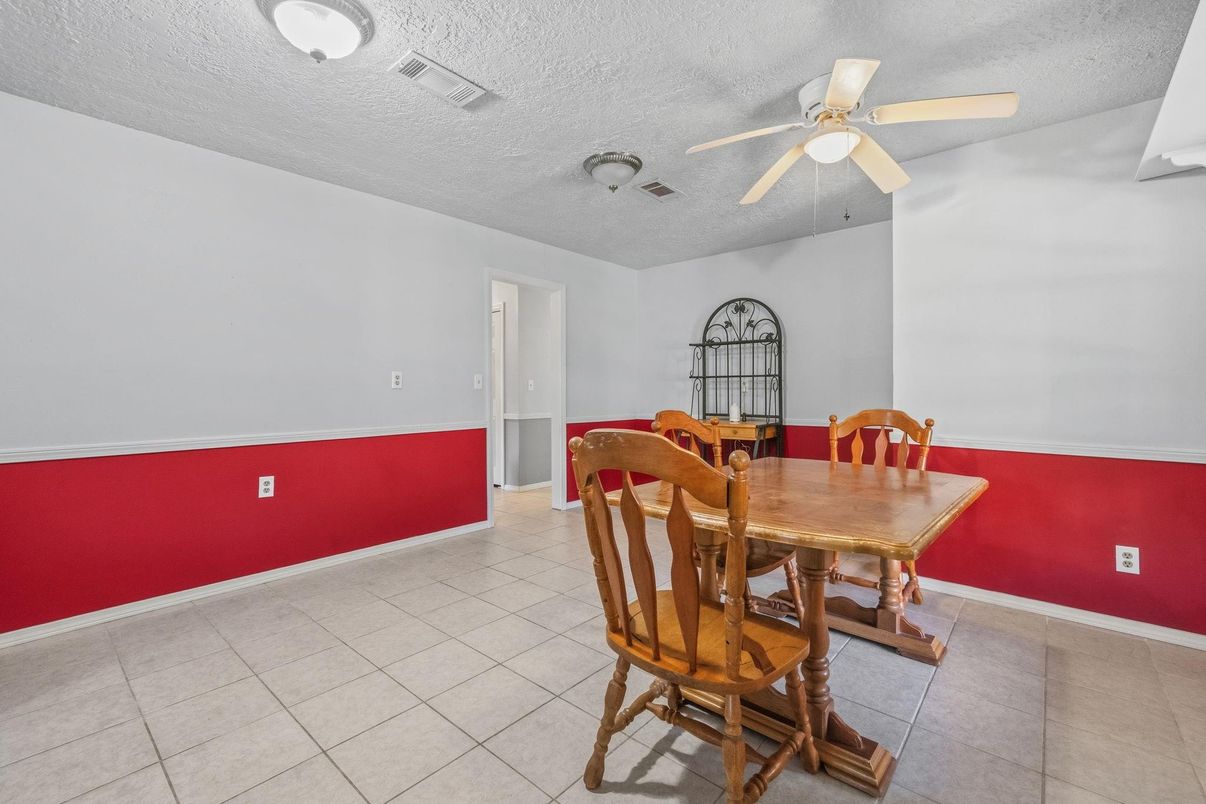 Dining room, Interior