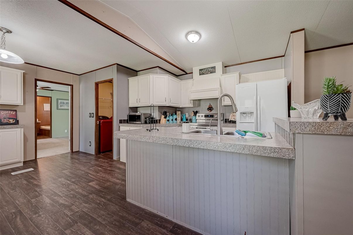 Interior, Kitchen, Wood Texture Flooring