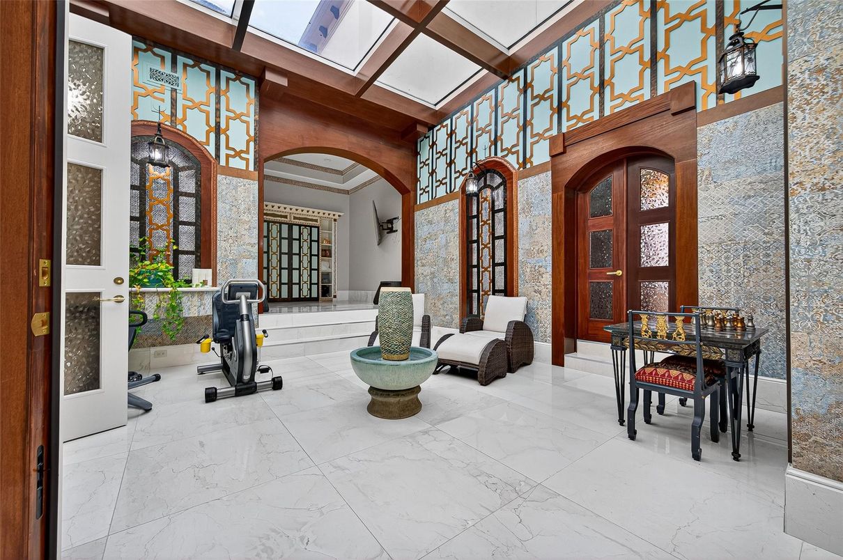 Fitness Equipment, Interior, Marble