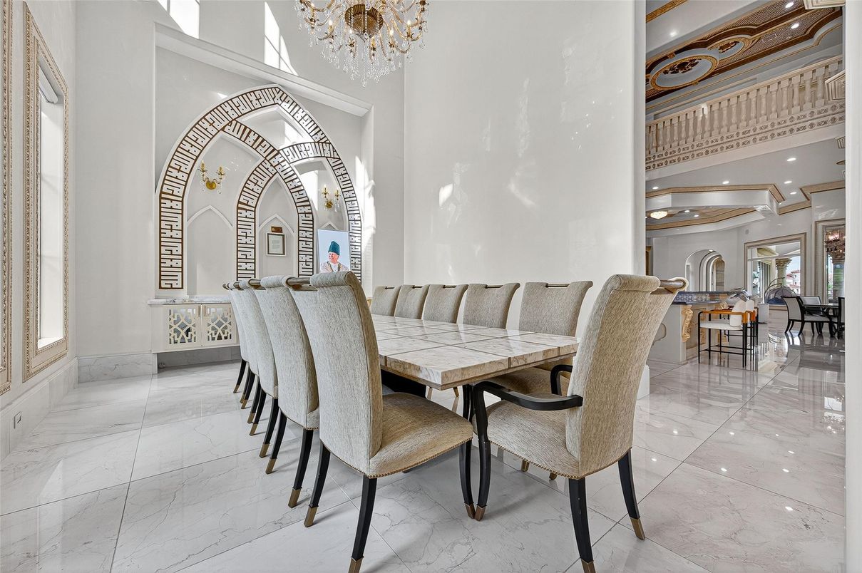 Chandelier, Dining room, Interior, Marble, Recessed Lighting