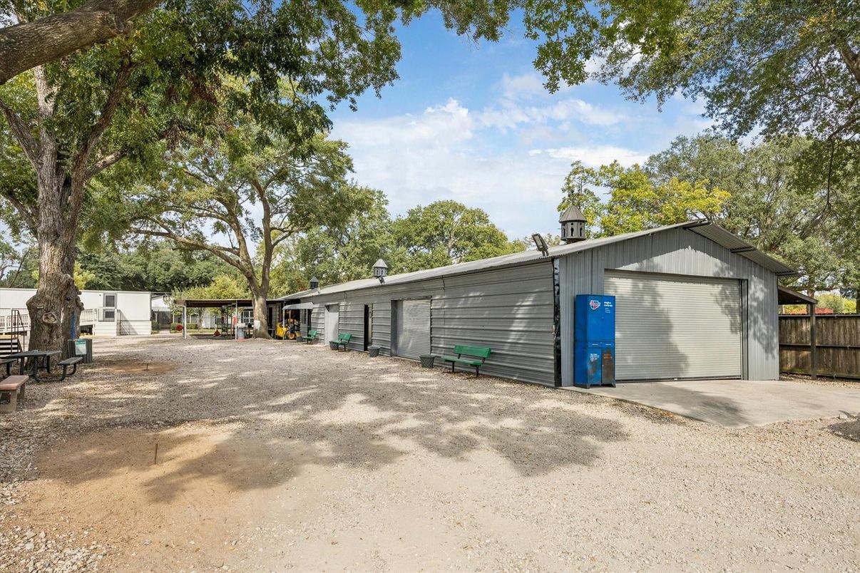 Backyard, Detached Garage, Exterior