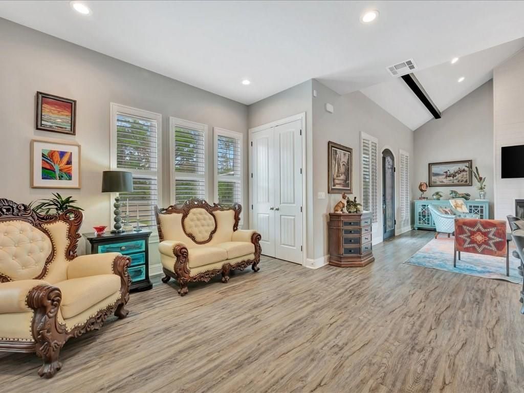 Interior, Living room, Recessed Lighting, Wood Texture Flooring