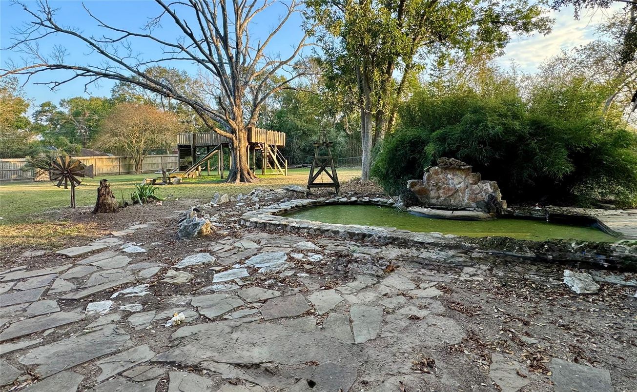 Backyard, Exterior, Playground