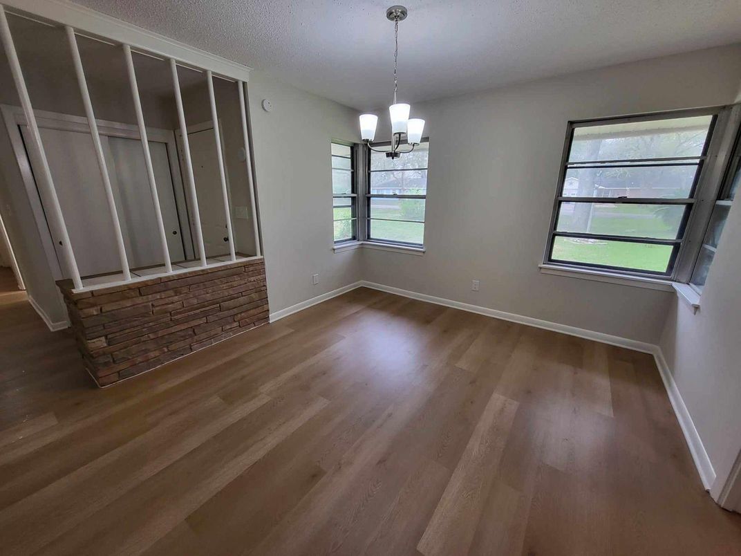 Empty room, Interior, Pendant Lights, Wood Texture Flooring