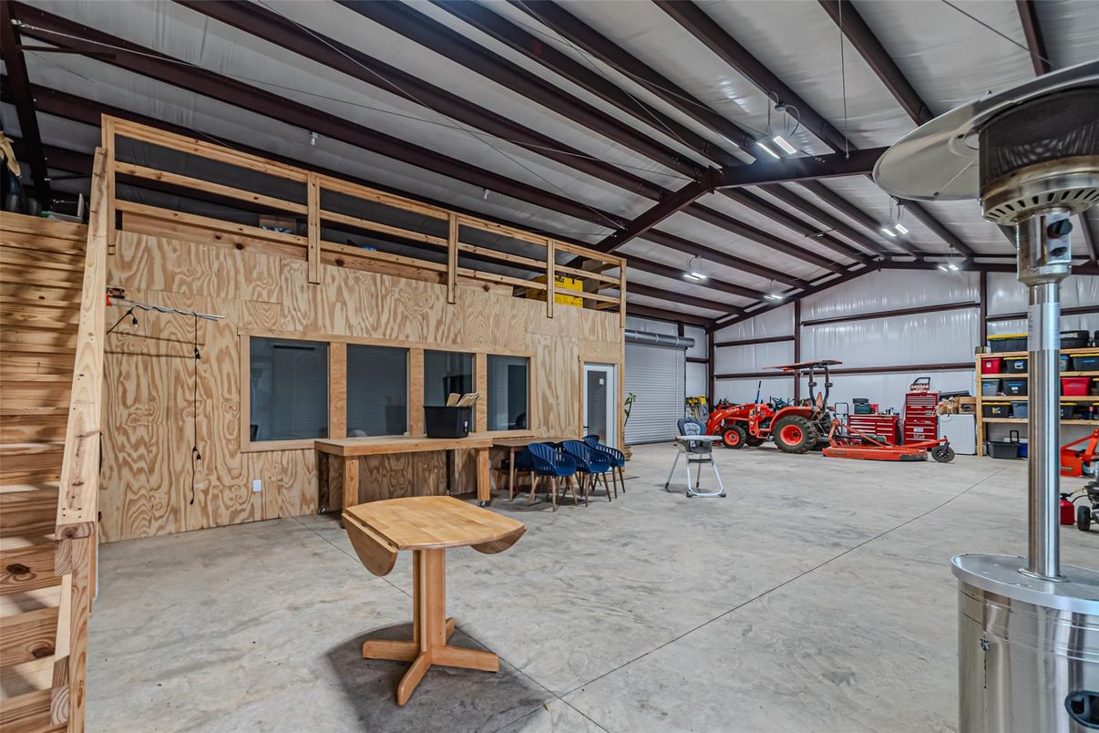 Garage, Interior, Wooden Walls