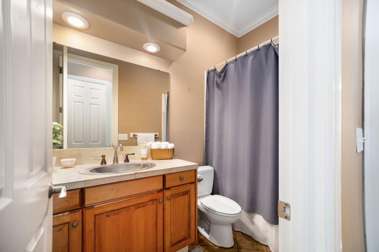 Bathroom, Interior, Recessed Lighting, Tile Countertops