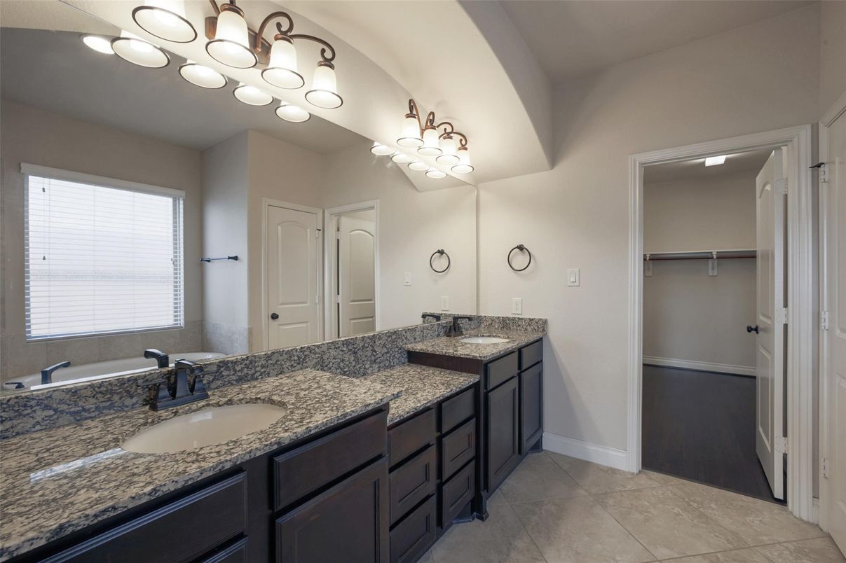 Bathroom, Dual Sink Vanities, Interior