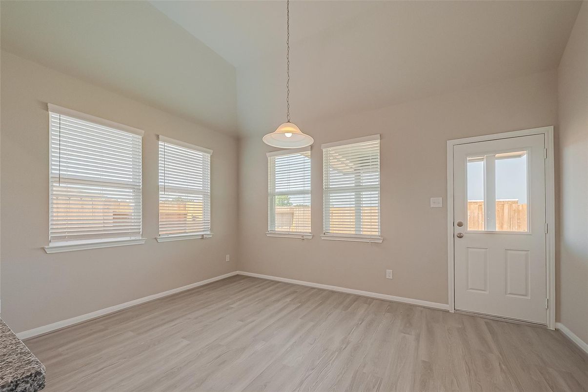 Empty room, Interior, Pendant Lights, Wood Texture Flooring