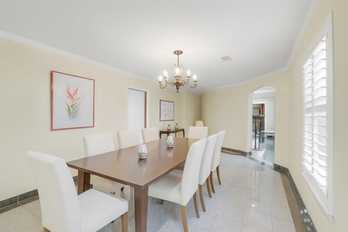 Chandelier, Dining room, Interior