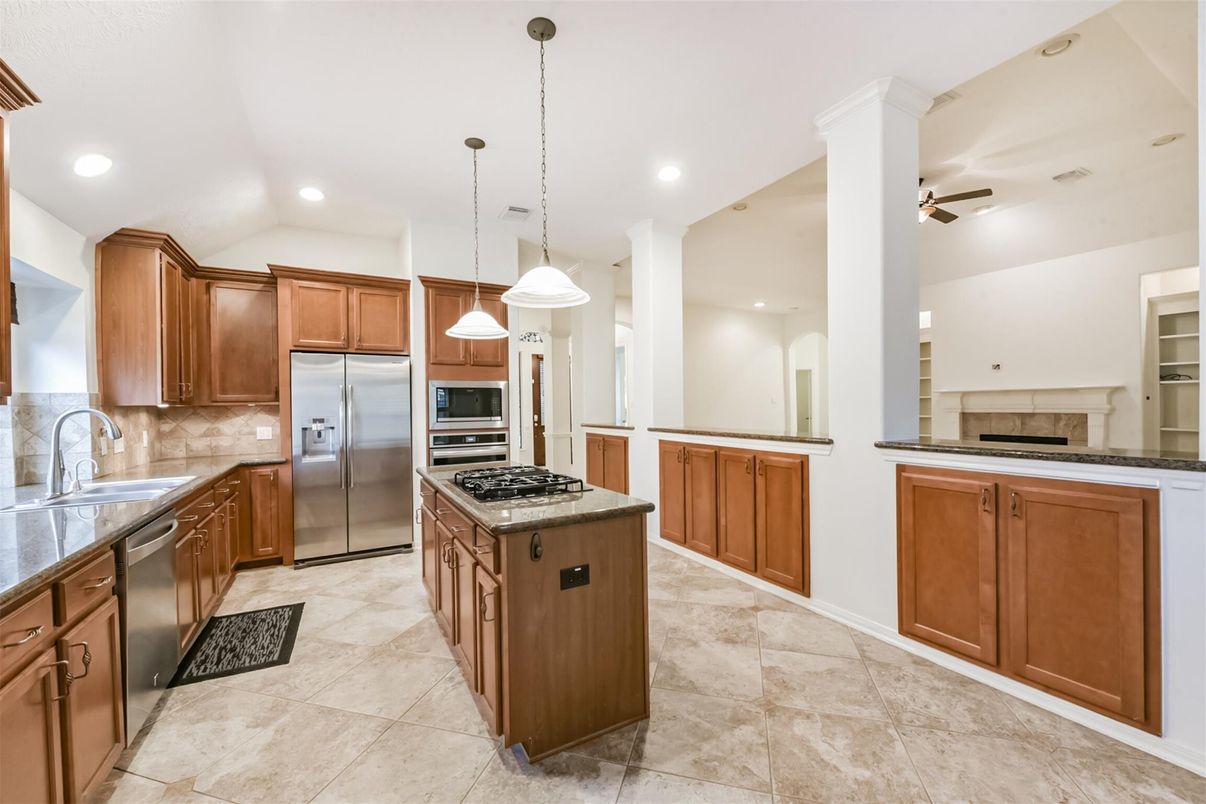 Interior, Kitchen, Pendant Lights, Recessed Lighting, Stainless Steel Appliances