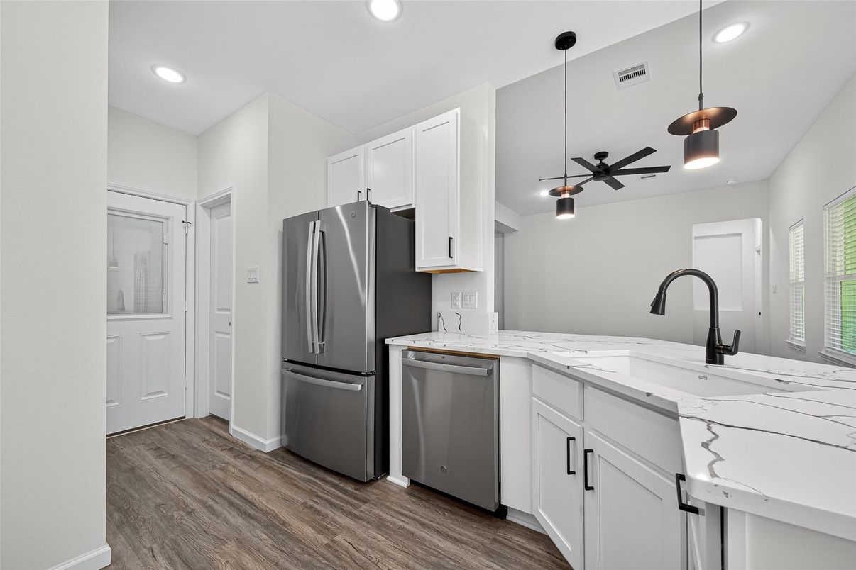 Interior, Kitchen, Pendant Lights, Recessed Lighting, Wood Texture Flooring