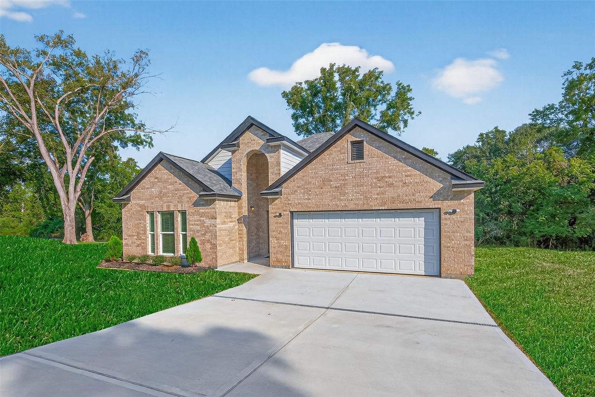 Attached, Exterior, Facade, Brick Facade, Brick Traditional