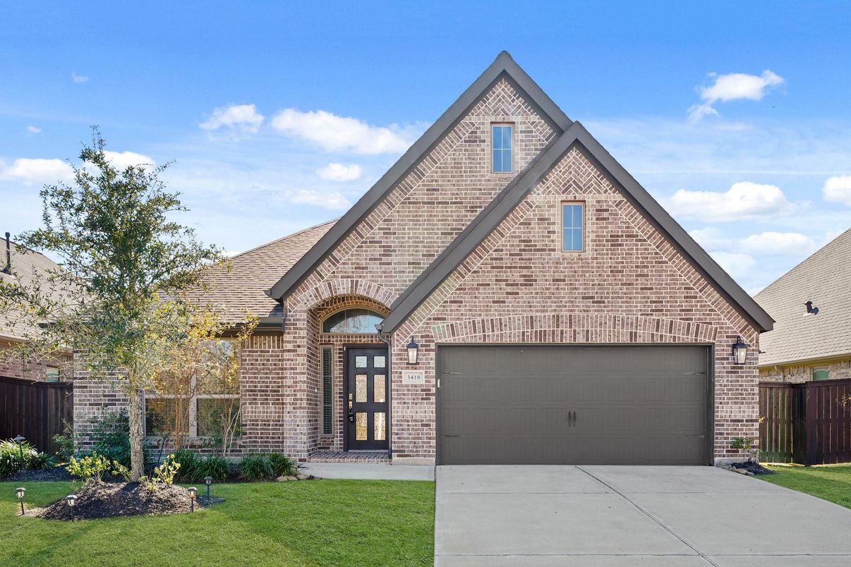 Attached, Exterior, Facade, Brick Facade, Brick Traditional