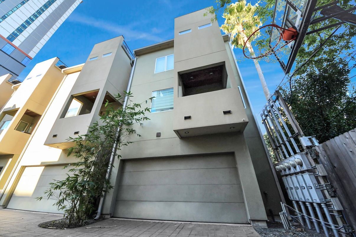 DE Listing image placeholder