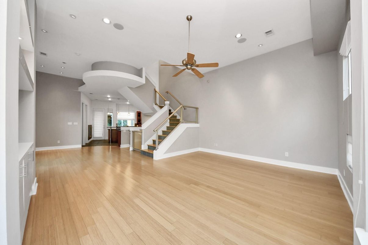 DE Listing image placeholder