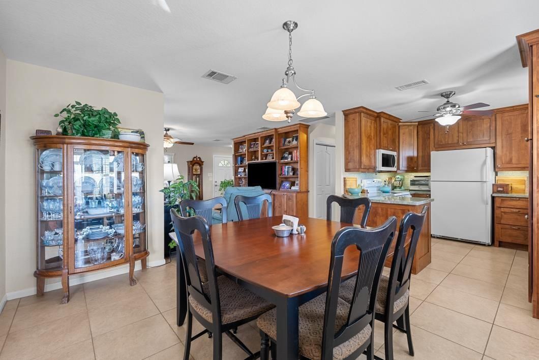 Dining room, Interior, Kitchen, Pendant Lights