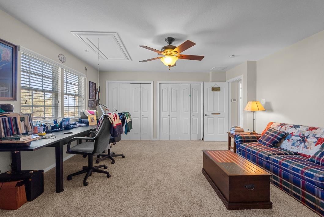 Home Office, Interior