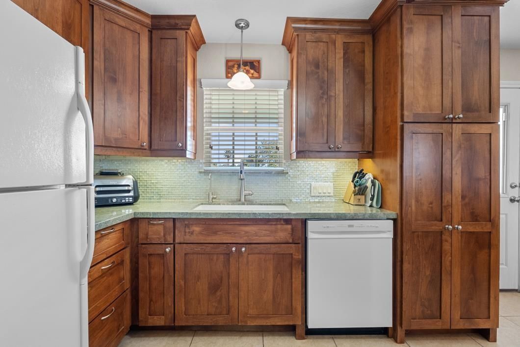 Interior, Kitchen, Pendant Lights