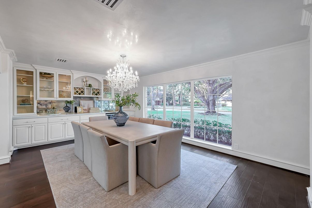 Chandelier, Dining room, Interior, Wood Texture Flooring