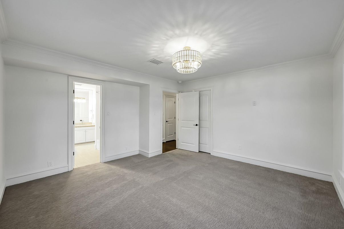 Chandelier, Empty room, Interior