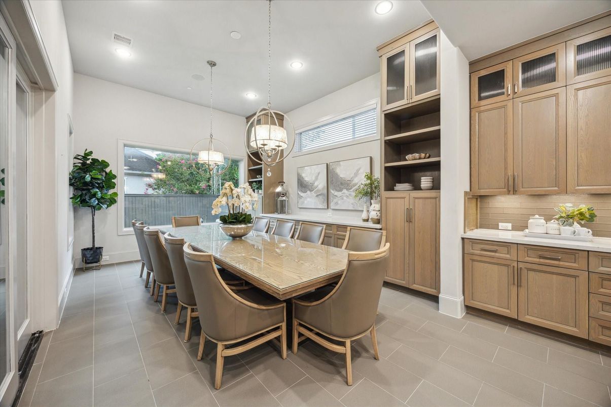 Dining room, Interior, Kitchen, Pendant Lights, Recessed Lighting