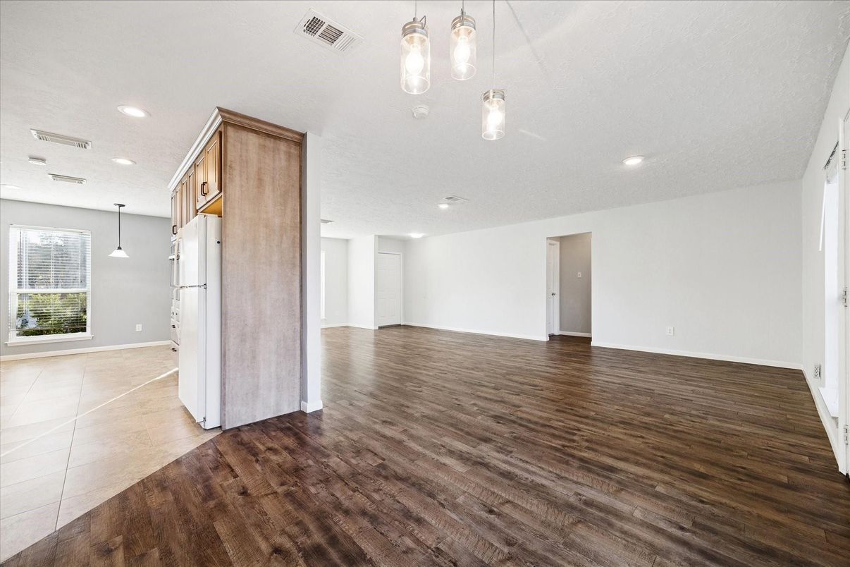 Empty room, Interior, Pendant Lights, Recessed Lighting, Wood Texture Flooring