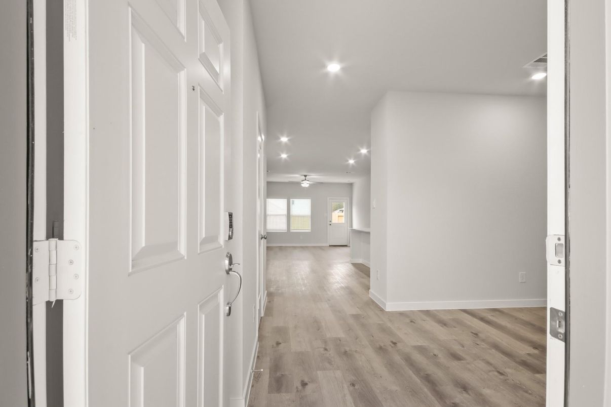 Interior, Recessed Lighting, Wood Texture Flooring