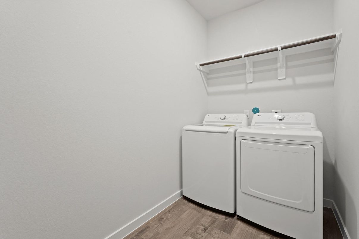Interior, Washer, Wood Texture Flooring
