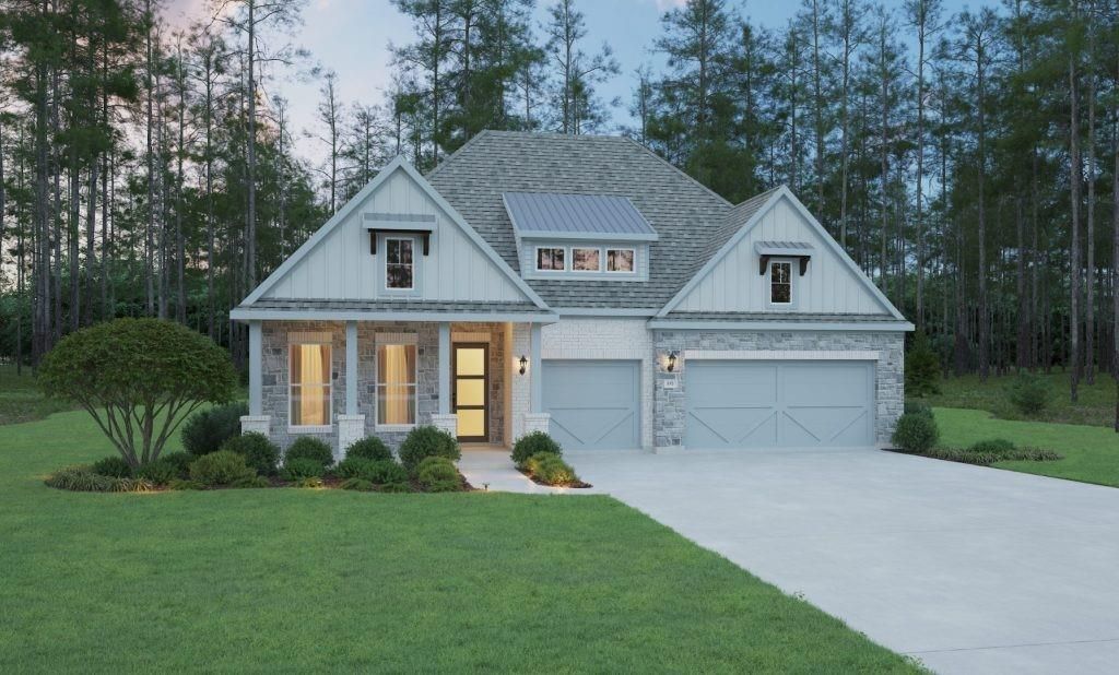 Attached, Exterior, Facade, Farmhouse