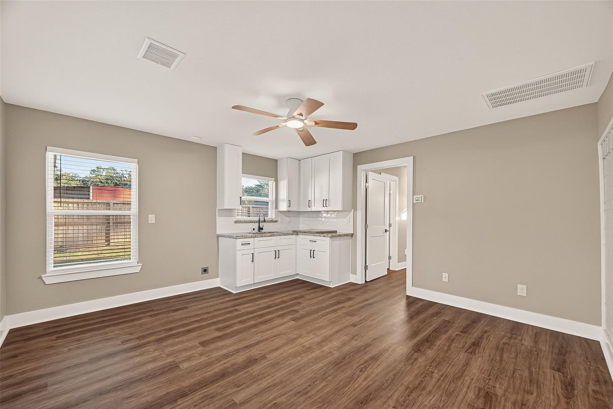 Empty room, Interior, Kitchen, Wood Texture Flooring