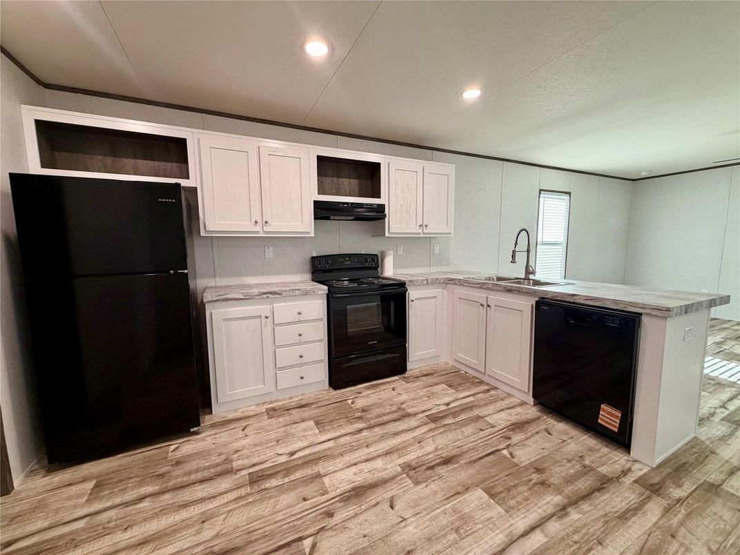 Interior, Kitchen, Recessed Lighting, Wood Texture Flooring