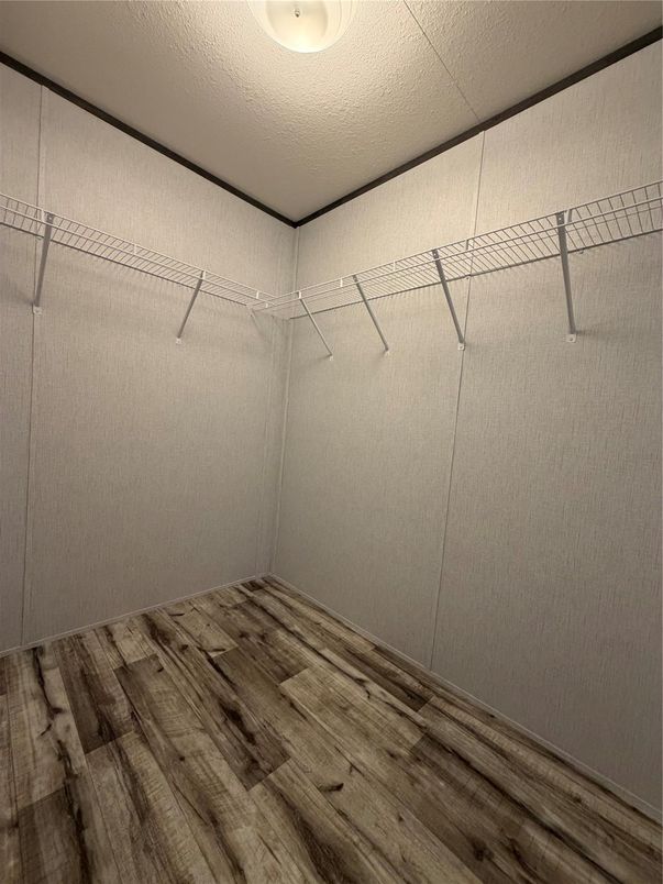 Interior, Walk-in Closets, Wood Texture Flooring